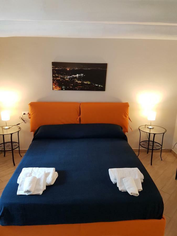 La Casa Di Abbi Daire Napoli Dış mekan fotoğraf